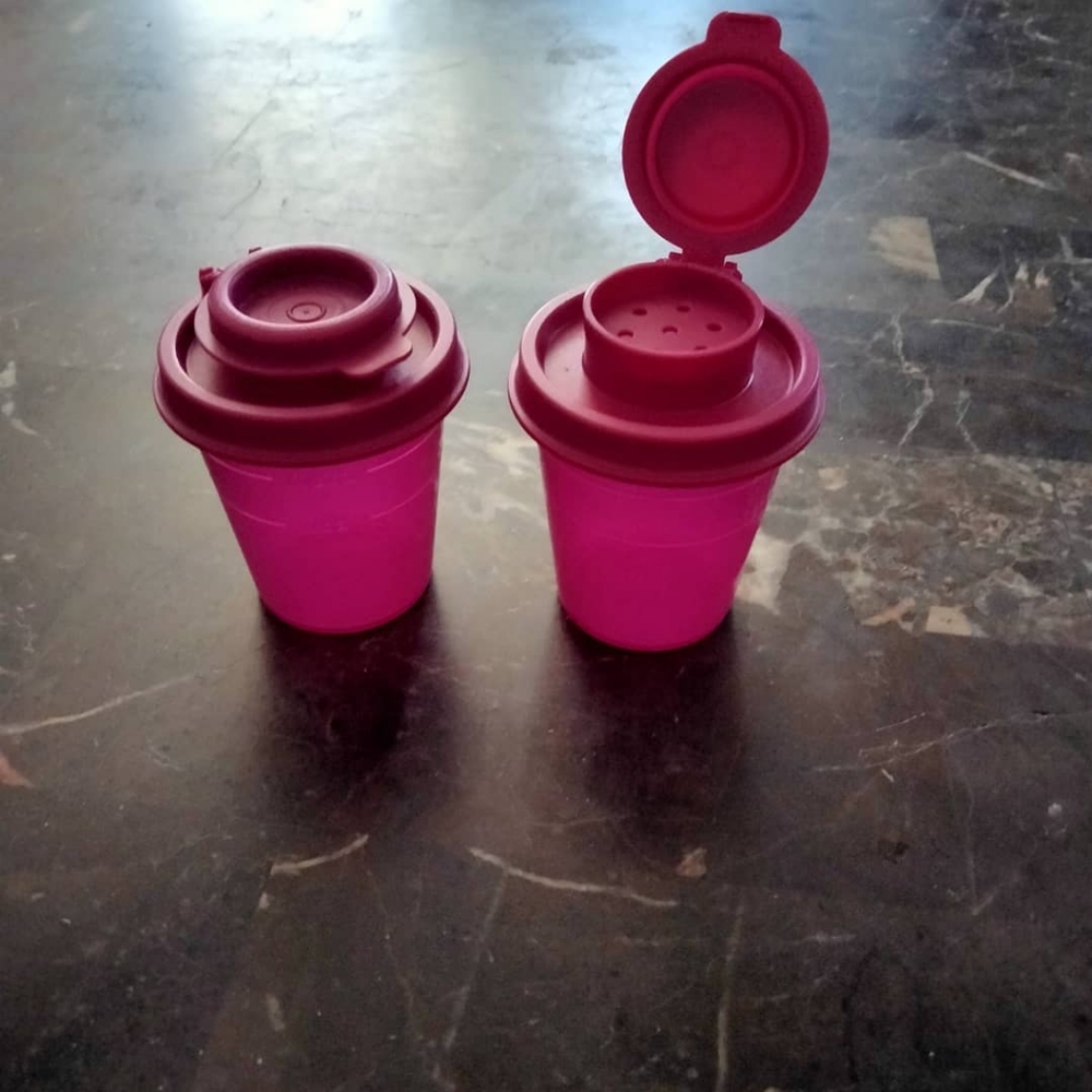 New!!! Tupperware